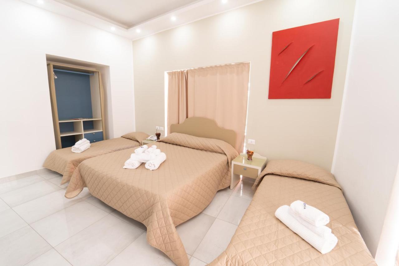 Superior King Room,776037493:JPEG