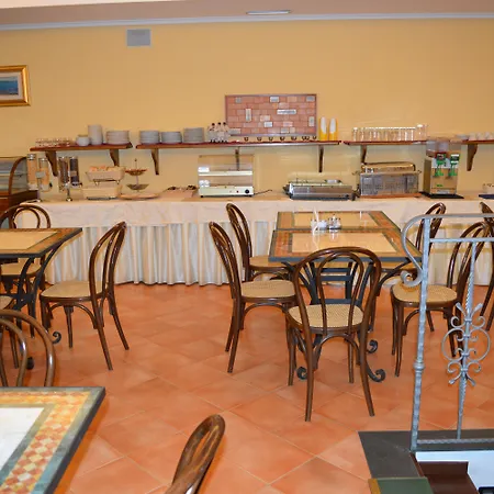 Hotel Neapolis-2
